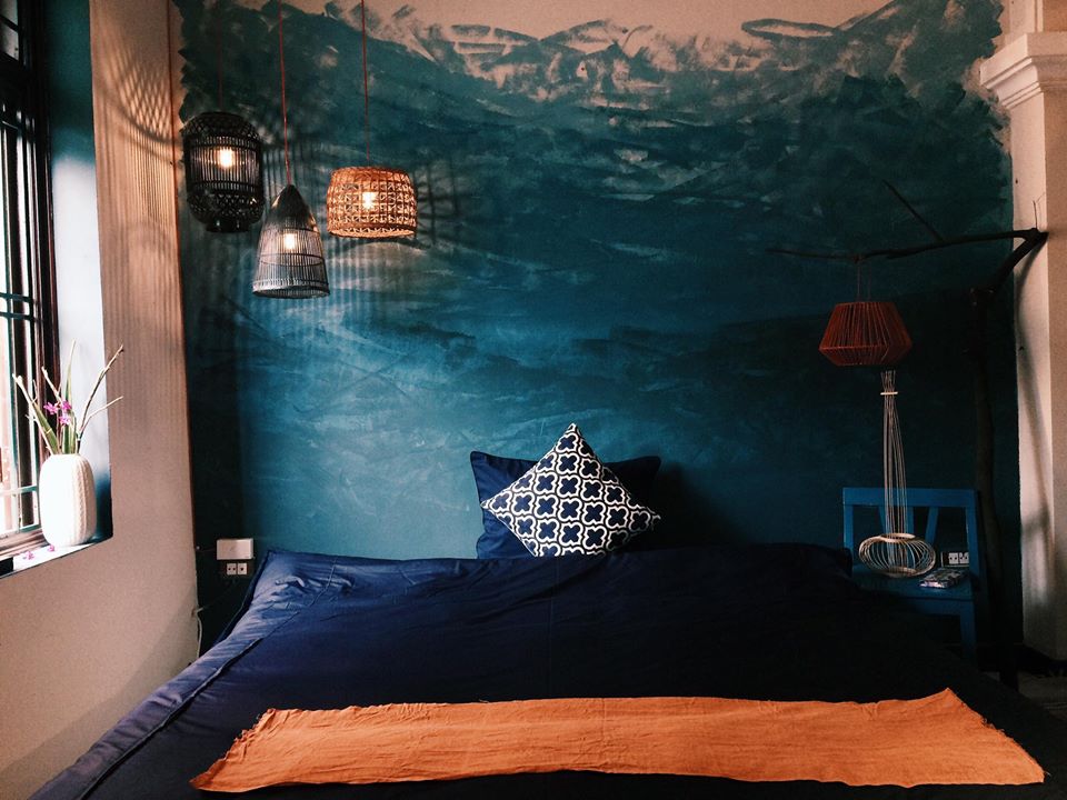 phòng ngủ với tông màu xanh giản dị