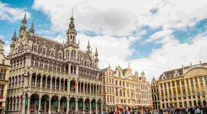 Kinh nghiệm xin visa đi Bỉ từ A đến Z Môi trường làm việc hấp dẫn tại Bỉ