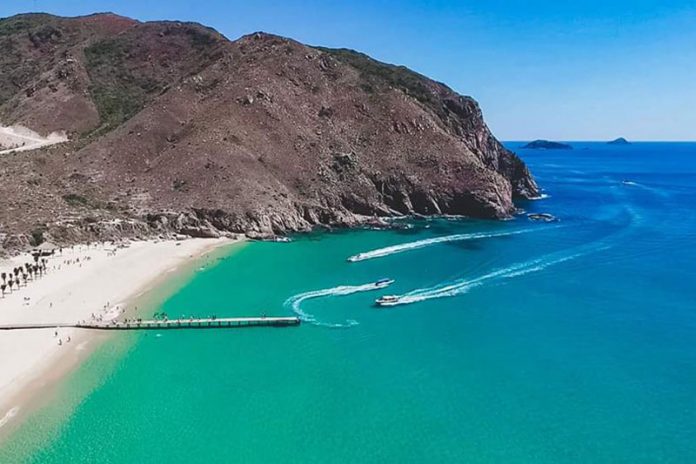 Bãi biển Kỳ Co vào mùa du lịch