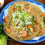 Món bánh xèo tôm nhảy nổi tiếng tại Quy Nhơn