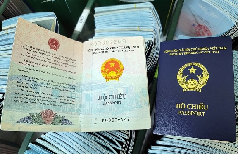 hộ chiếu người từ 14 tuổi